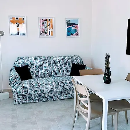 Casa Manidu Lavanda A 5 Min A Piedi Dalla アパート *