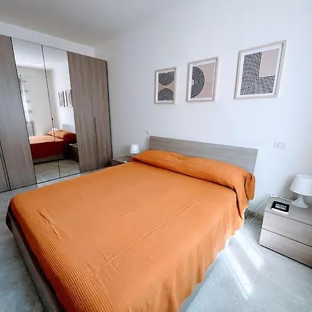 Casa Manidu Lavanda A 5 Min A Piedi Dalla アパート